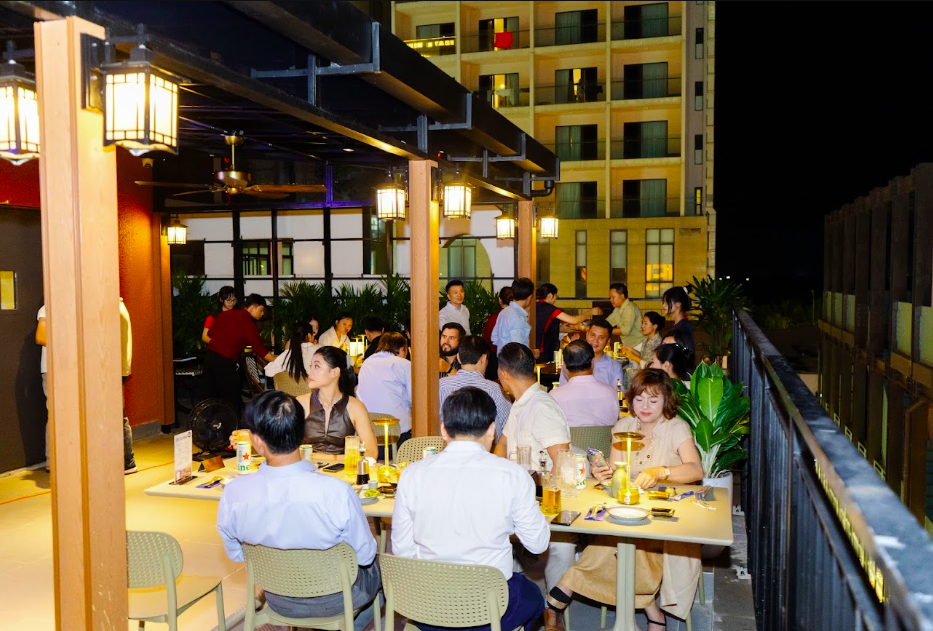 Tầng 4 Hura Izakaya
