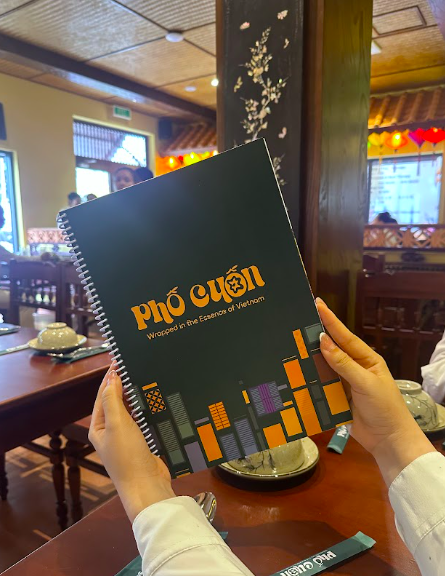 Phố Cuốn hiện phục vụ đến 23:00.