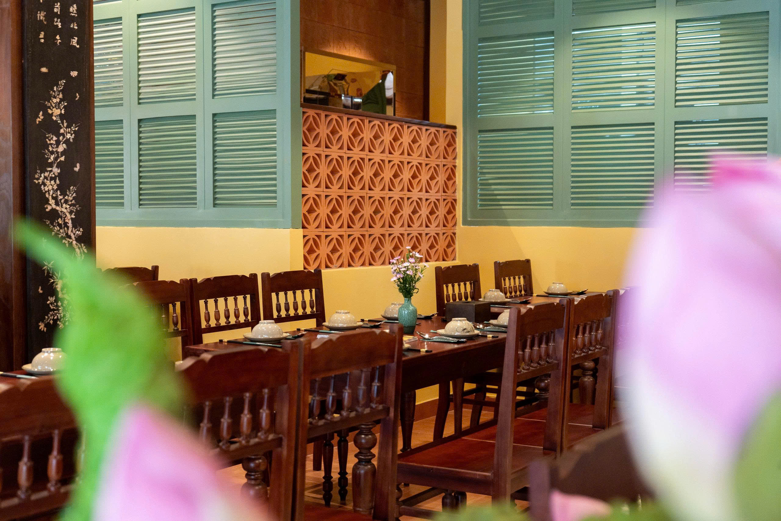 Không gian khai trương tại Phố Cuốn