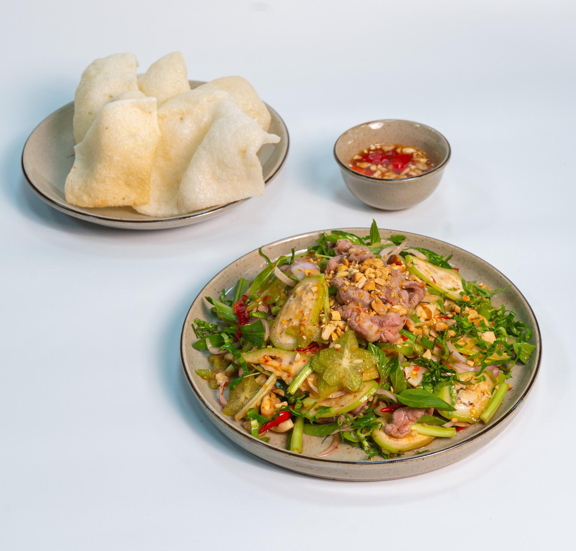 Nộm Bò Tái Chanh